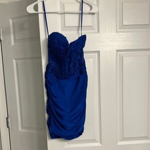Elegant Blue Strapless Dress